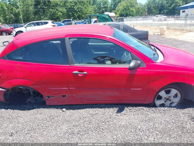 45101393 :رقم المزاد ، 1FAFP31N56W194831 vin ، 2006 Ford Focus Zx3 مزاد بيع