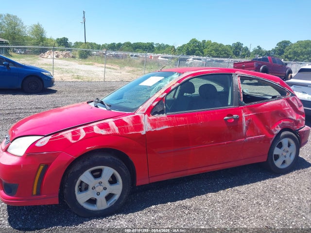 45101393 :رقم المزاد ، 1FAFP31N56W194831 vin ، 2006 Ford Focus Zx3 مزاد بيع