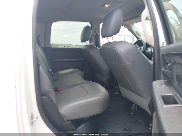 Продажа на аукционе авто 2017 Ram 2500 Tradesman  4x4 6'4 Box, vin: 3C6UR5CJ2HG727485, номер лота: 45101403