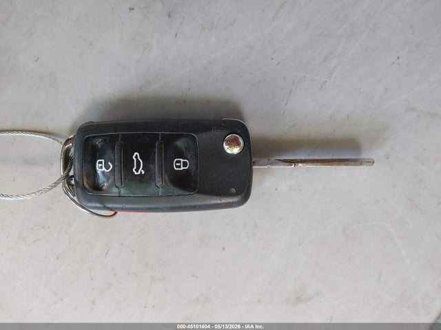 45101404 :رقم المزاد ، 1VWDT7A34HC053222 vin ، 2017 Volkswagen Passat 1.8t R-line مزاد بيع