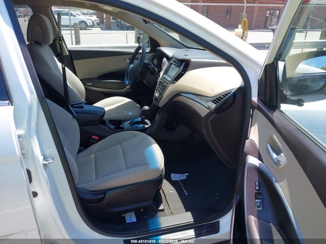 Продажа на аукционе авто 2018 Hyundai Santa Fe Sport 2.4l, vin: 5NMZUDLB1JH055977, номер лота: 45101415