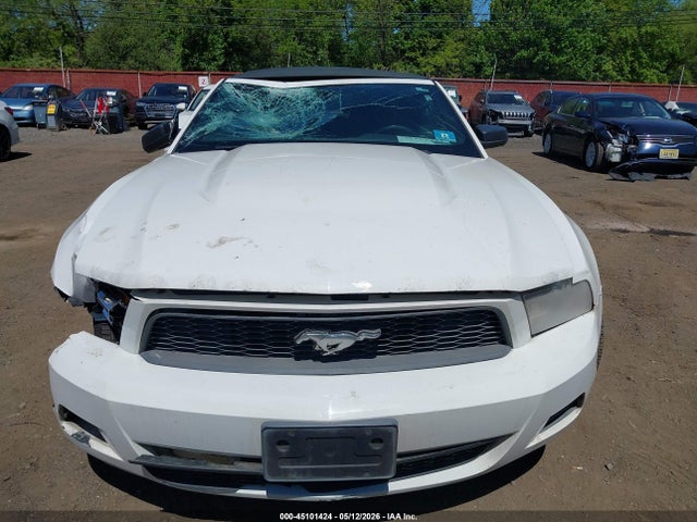 45101424 :رقم المزاد ، 1ZVBP8EM9C5232695 vin ، 2012 Ford Mustang V6 مزاد بيع