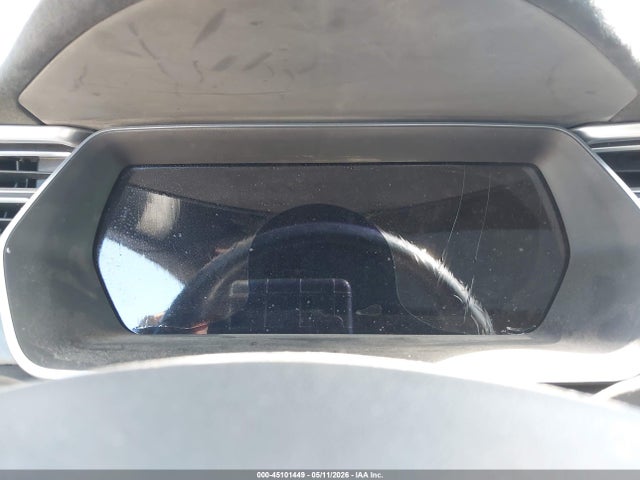 2015 Tesla Model S 85d/p85d მანქანა იყიდება აუქციონზე, vin: 5YJSA1H42FF080995, აუქციონის ნომერი: 45101449