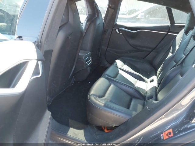 2015 Tesla Model S 85d/p85d მანქანა იყიდება აუქციონზე, vin: 5YJSA1H42FF080995, აუქციონის ნომერი: 45101449