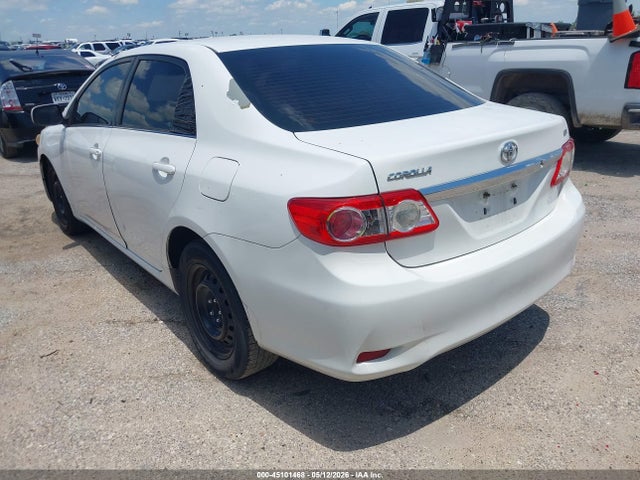 2013 Toyota Corolla Le მანქანა იყიდება აუქციონზე, vin: 5YFBU4EE9DP111974, აუქციონის ნომერი: 45101468