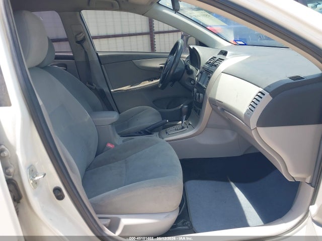 2013 Toyota Corolla Le მანქანა იყიდება აუქციონზე, vin: 5YFBU4EE9DP111974, აუქციონის ნომერი: 45101468