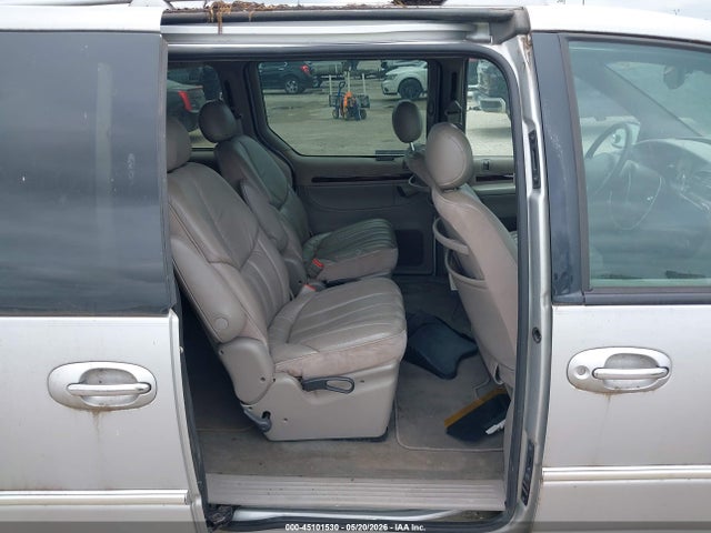 Продаж на аукціоні авто 2000 Chrysler Town & Country Limited, vin: 1C4GP64L2YB627994, номер лоту: 45101530