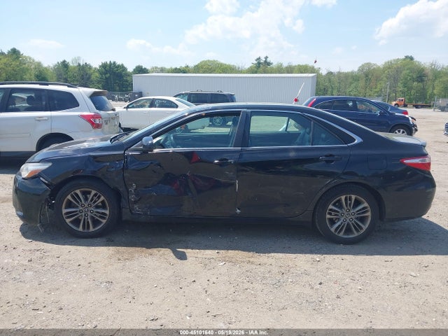 4T1BF1FK2HU382456 Toyota CAMRY SE