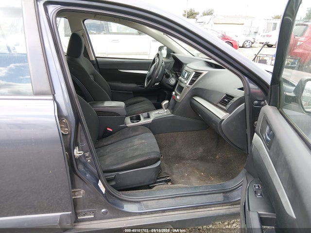 45101703 :رقم المزاد ، 4S4BRBAC9E3294258 vin ، 2014 Subaru Outback 2.5i مزاد بيع