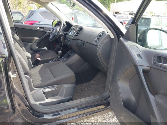 Продаж на аукціоні авто 2018 Volkswagen Tiguan Limited 2.0t, vin: WVGBV7AX6JK001170, номер лоту: 45101713