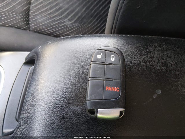 45101760 :رقم المزاد ، 3C4PDCGB1HT606384 vin ، 2017 Dodge Journey Crossroad مزاد بيع
