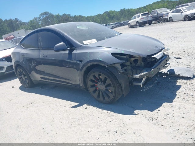 Auction sale of the 2022 Tesla Model Y Performance Dual Motor All-wheel Drive, vin: 7SAYGDEF7NF465132, lot number: 45101762