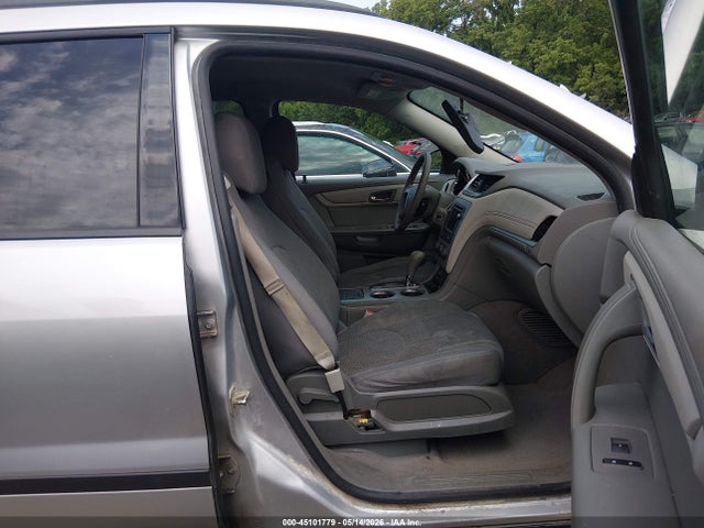 45101779 :رقم المزاد ، 1GNKVFKD0EJ286017 vin ، 2014 Chevrolet Traverse Ls مزاد بيع