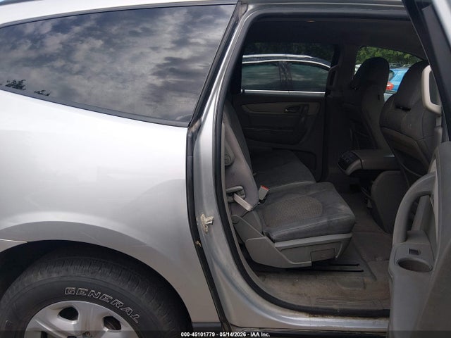 45101779 :رقم المزاد ، 1GNKVFKD0EJ286017 vin ، 2014 Chevrolet Traverse Ls مزاد بيع
