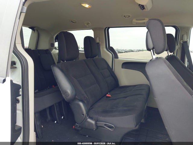 2C4RDGBG1JR296572 Dodge Grand Caravan Se