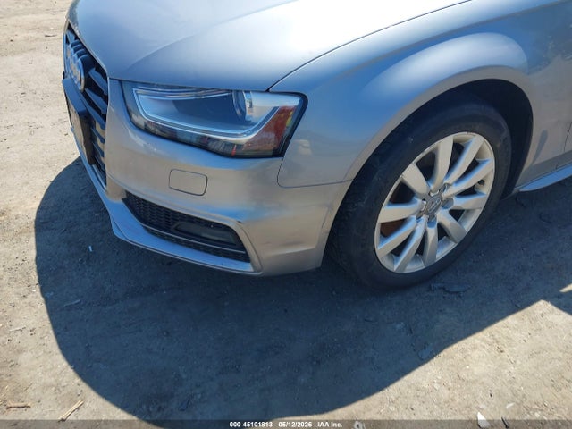 45101813 :رقم المزاد ، WAUBFAFL5FN002687 vin ، 2015 Audi A4 2.0t Premium مزاد بيع