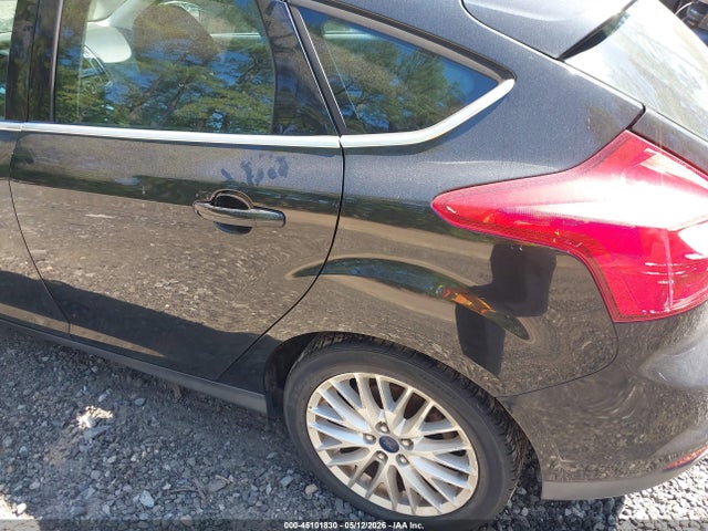 Продажа на аукционе авто 2014 Ford Focus Titanium, vin: 1FADP3N24EL403340, номер лота: 45101830