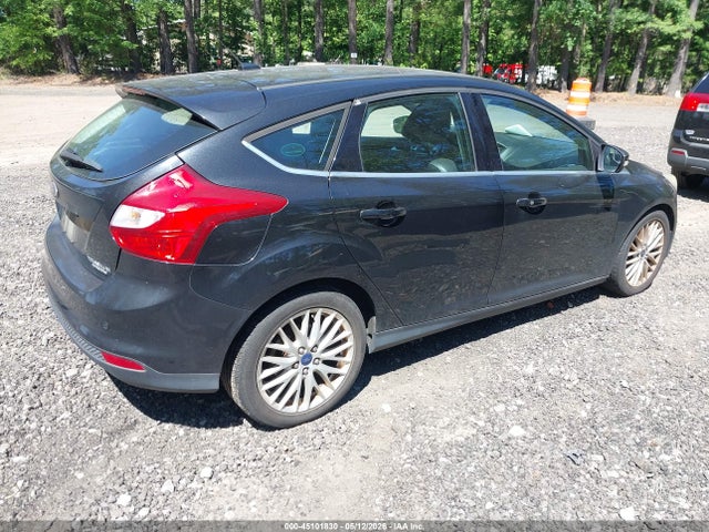 Продажа на аукционе авто 2014 Ford Focus Titanium, vin: 1FADP3N24EL403340, номер лота: 45101830