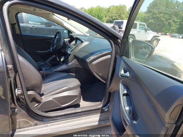 Продажа на аукционе авто 2014 Ford Focus Titanium, vin: 1FADP3N24EL403340, номер лота: 45101830