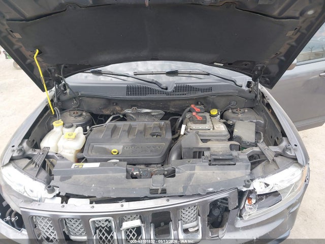 45101832 :رقم المزاد ، 1C4NJDEB4HD100532 vin ، 2017 Jeep Compass High Altitude 4x4 مزاد بيع