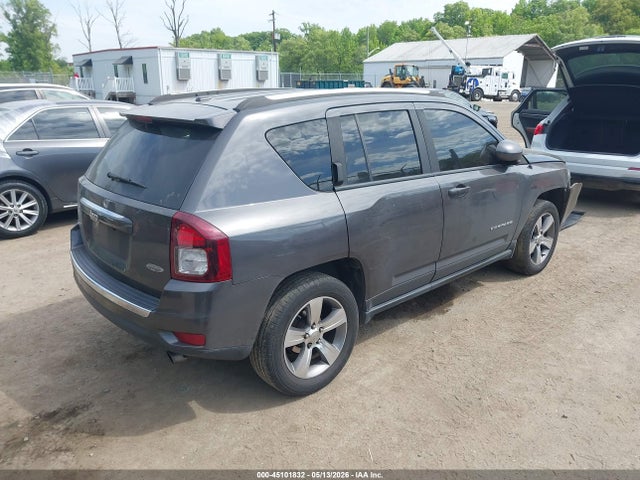45101832 :رقم المزاد ، 1C4NJDEB4HD100532 vin ، 2017 Jeep Compass High Altitude 4x4 مزاد بيع