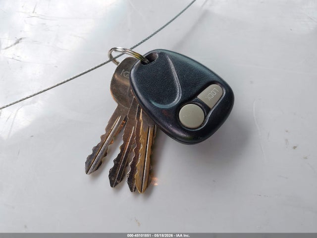 45101851 :رقم المزاد ، 2GTEK13T141352798 vin ، 2004 Gmc Sierra 1500 Sle مزاد بيع