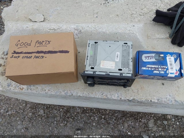 45101851 :رقم المزاد ، 2GTEK13T141352798 vin ، 2004 Gmc Sierra 1500 Sle مزاد بيع