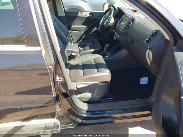 45101858 :رقم المزاد ، WVGBV7AXXDW520249 vin ، 2013 Volkswagen Tiguan Se مزاد بيع