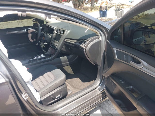 45101862 :رقم المزاد ، 3FA6P0H73JR278602 vin ، 2018 Ford Fusion Se مزاد بيع