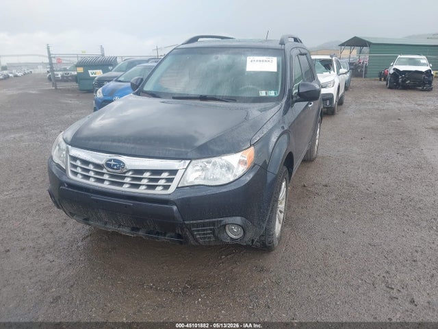 45101882 :رقم المزاد ، JF2SHADC3CH427028 vin ، 2012 Subaru Forester 2.5x Premium مزاد بيع