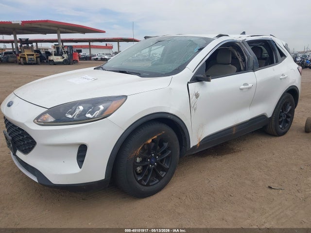 1FMCU0G61LUA32038 Ford ESCAPE SE