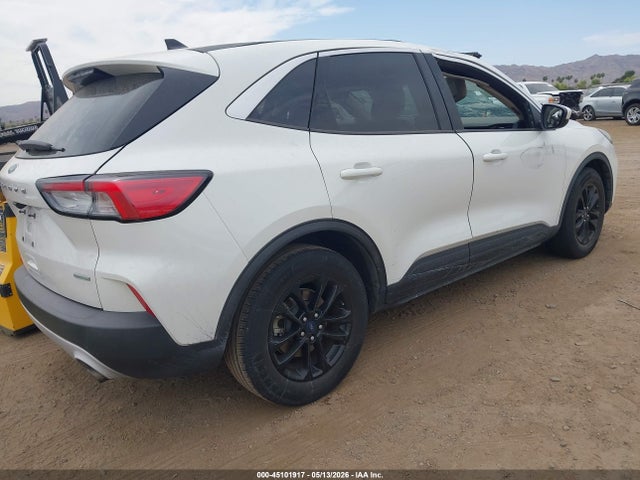 1FMCU0G61LUA32038 Ford ESCAPE SE