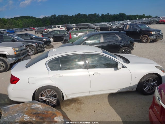 45101938 :رقم المزاد ، JN1CV6AP2FM501358 vin ، 2015 Infiniti Q40 مزاد بيع