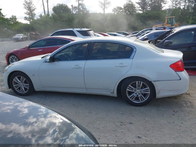 45101938 :رقم المزاد ، JN1CV6AP2FM501358 vin ، 2015 Infiniti Q40 مزاد بيع