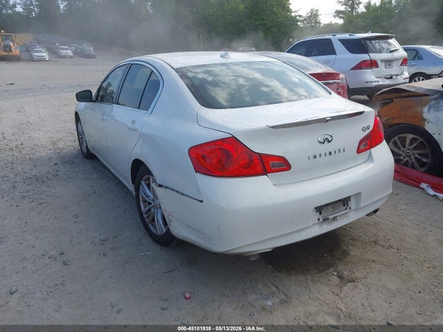 45101938 :رقم المزاد ، JN1CV6AP2FM501358 vin ، 2015 Infiniti Q40 مزاد بيع