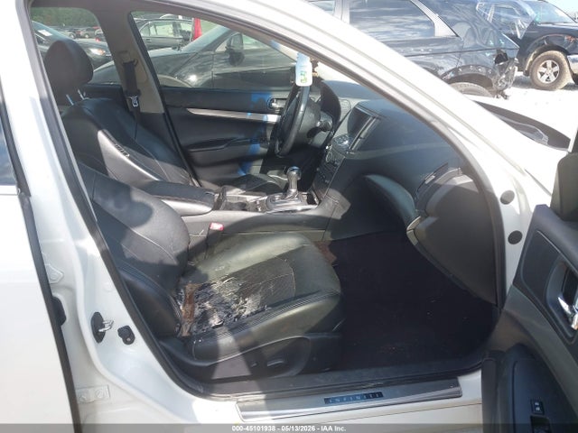 45101938 :رقم المزاد ، JN1CV6AP2FM501358 vin ، 2015 Infiniti Q40 مزاد بيع