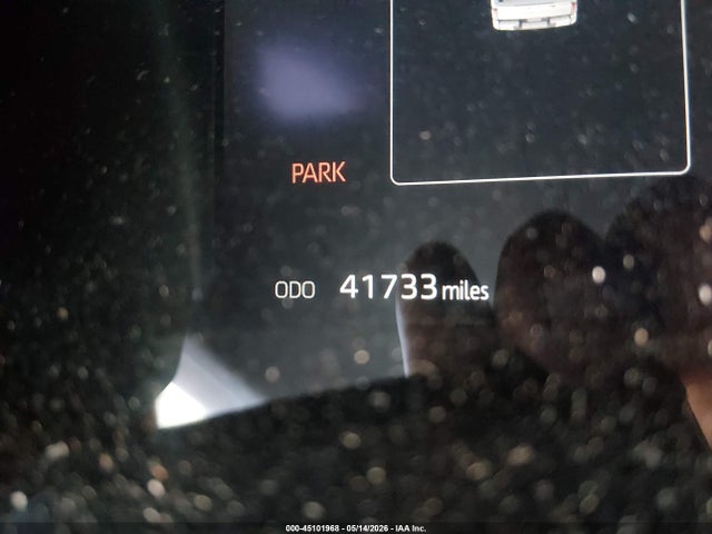 2022 Toyota Tundra Platinum მანქანა იყიდება აუქციონზე, vin: 5TFNA5EC8NX009868, აუქციონის ნომერი: 45101968