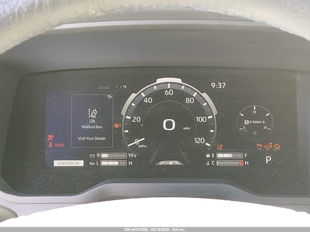 2022 Toyota Tundra Platinum მანქანა იყიდება აუქციონზე, vin: 5TFNA5EC8NX009868, აუქციონის ნომერი: 45101968