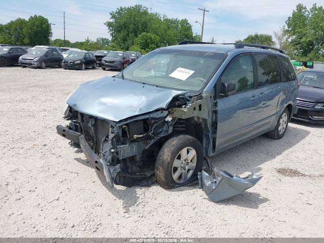 2010 Toyota Sienna Le მანქანა იყიდება აუქციონზე, vin: 5TDKK4CC0AS313032, აუქციონის ნომერი: 45101979