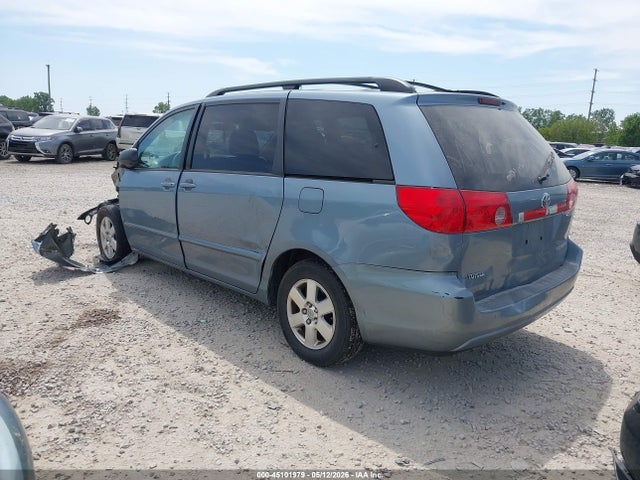 2010 Toyota Sienna Le მანქანა იყიდება აუქციონზე, vin: 5TDKK4CC0AS313032, აუქციონის ნომერი: 45101979