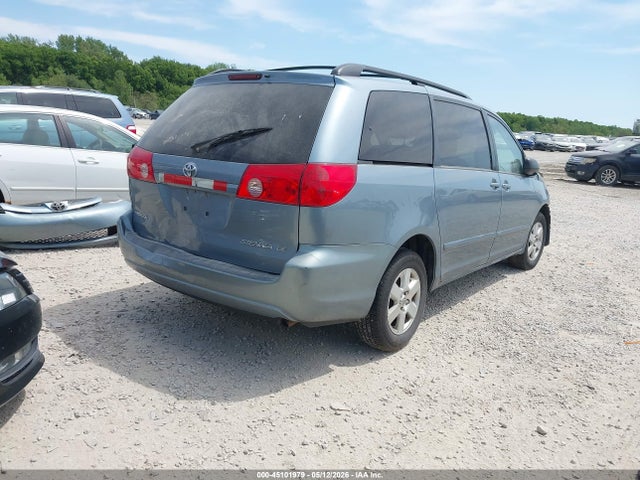 2010 Toyota Sienna Le მანქანა იყიდება აუქციონზე, vin: 5TDKK4CC0AS313032, აუქციონის ნომერი: 45101979