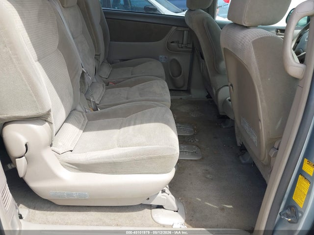 2010 Toyota Sienna Le მანქანა იყიდება აუქციონზე, vin: 5TDKK4CC0AS313032, აუქციონის ნომერი: 45101979
