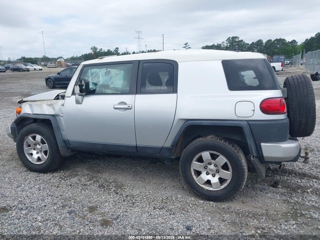 45101980 :رقم المزاد ، JTEZU11F78K005793 vin ، 2008 Toyota Fj Cruiser مزاد بيع