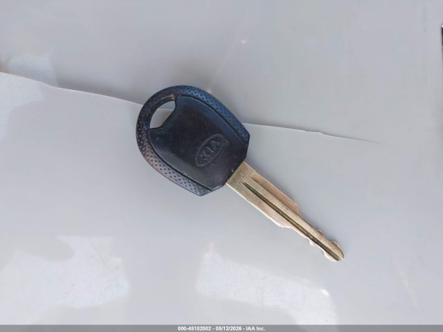 45102002 :رقم المزاد ، KNDJE723557082926 vin ، 2005 Kia Sportage Ex V6/lx V6 مزاد بيع