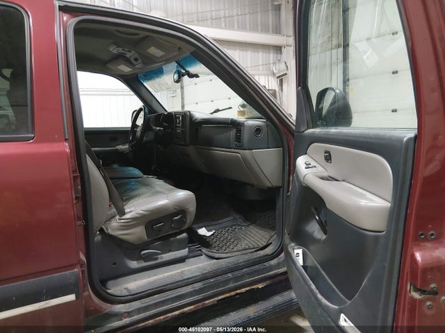 2001 Chevrolet Tahoe Ls მანქანა იყიდება აუქციონზე, vin: 1GNEK13T81J313800, აუქციონის ნომერი: 45102097