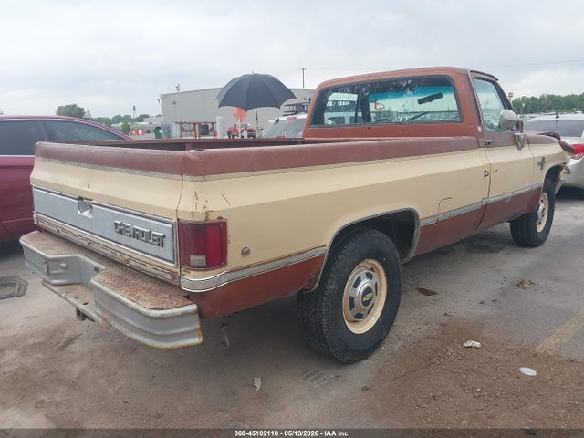 45102118 :رقم المزاد ، 1GCGC24M0CF356108 vin ، 1982 Chevrolet C20 مزاد بيع
