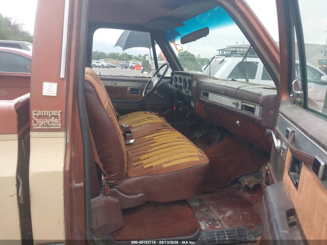 45102118 :رقم المزاد ، 1GCGC24M0CF356108 vin ، 1982 Chevrolet C20 مزاد بيع