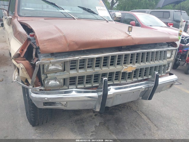 45102118 :رقم المزاد ، 1GCGC24M0CF356108 vin ، 1982 Chevrolet C20 مزاد بيع