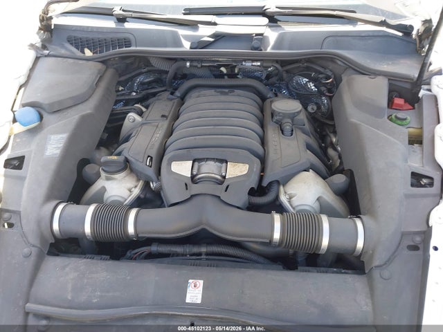 Продаж на аукціоні авто 2013 Porsche Cayenne Gts, vin: WP1AD2A28DLA75407, номер лоту: 45102123