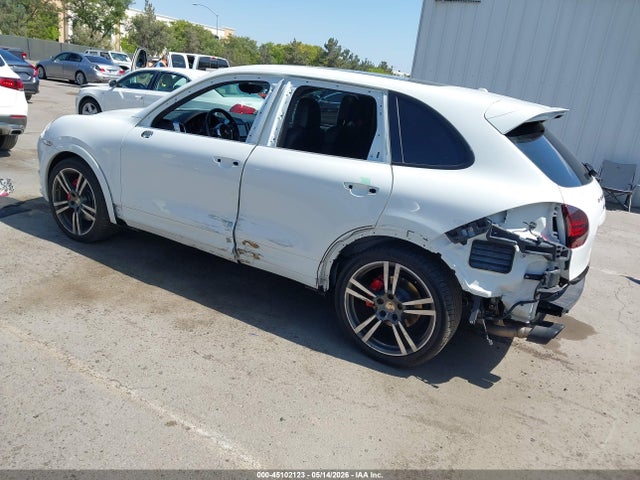 Продаж на аукціоні авто 2013 Porsche Cayenne Gts, vin: WP1AD2A28DLA75407, номер лоту: 45102123